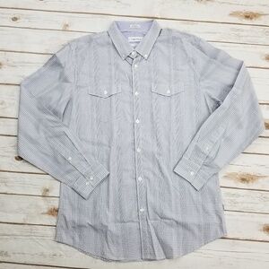 🎉HP🎉 Calvin Klein slim fit button down shirt